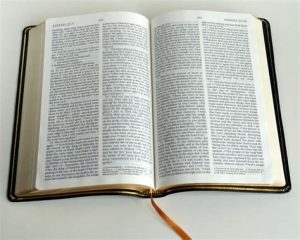 st-louis-catholic-church-bible-image